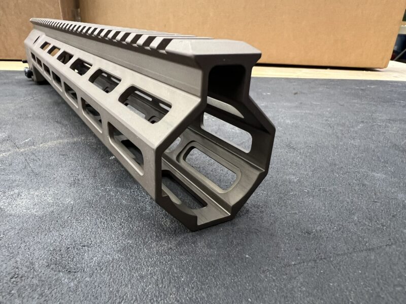 *SOLD* Geiselle MK16 URGI 13.5" Rail in Desert DIrt *Count Blemula